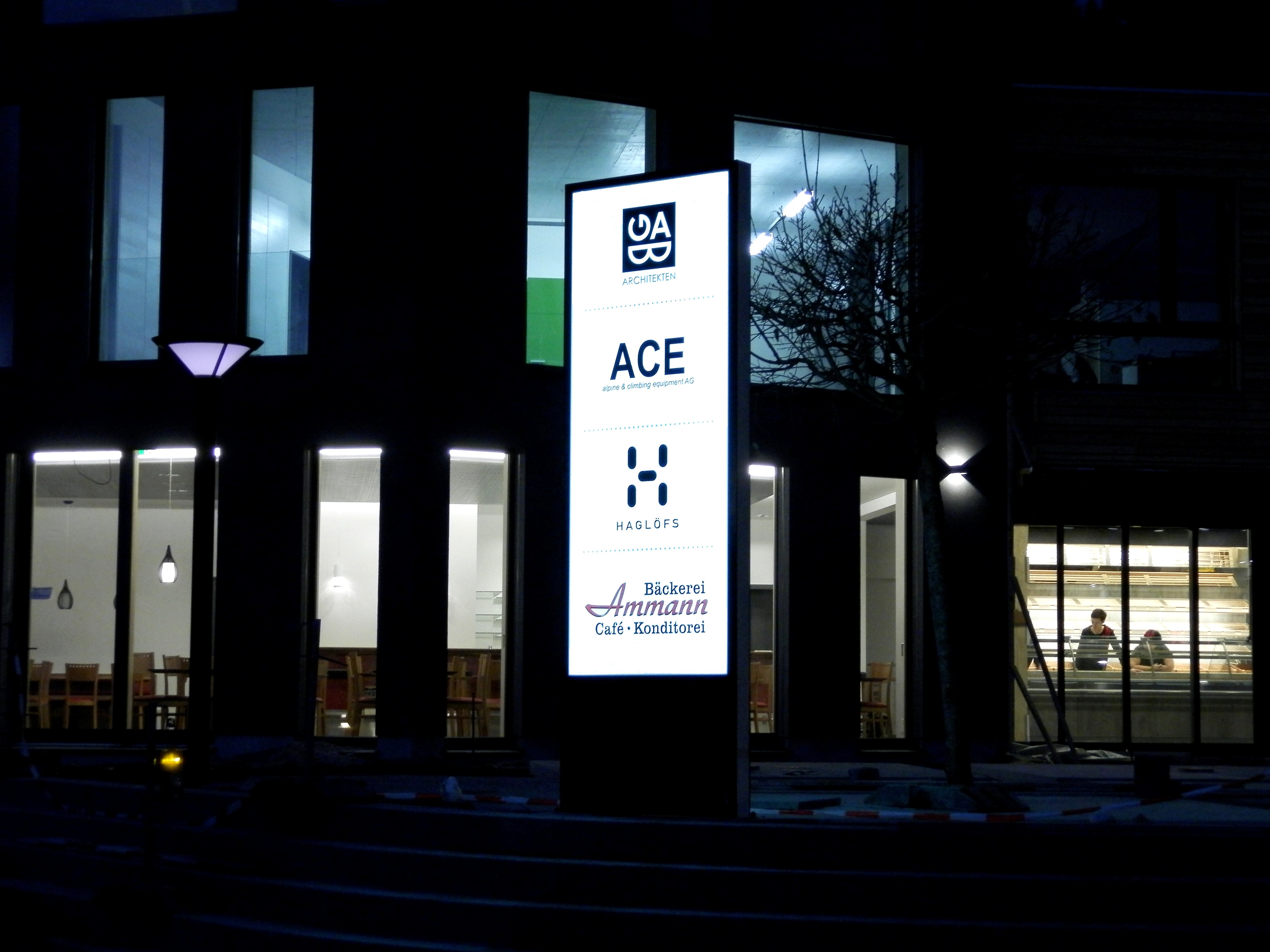 LED Leuchtreklame in Amden, LED Pylone, Leuchtreklamen