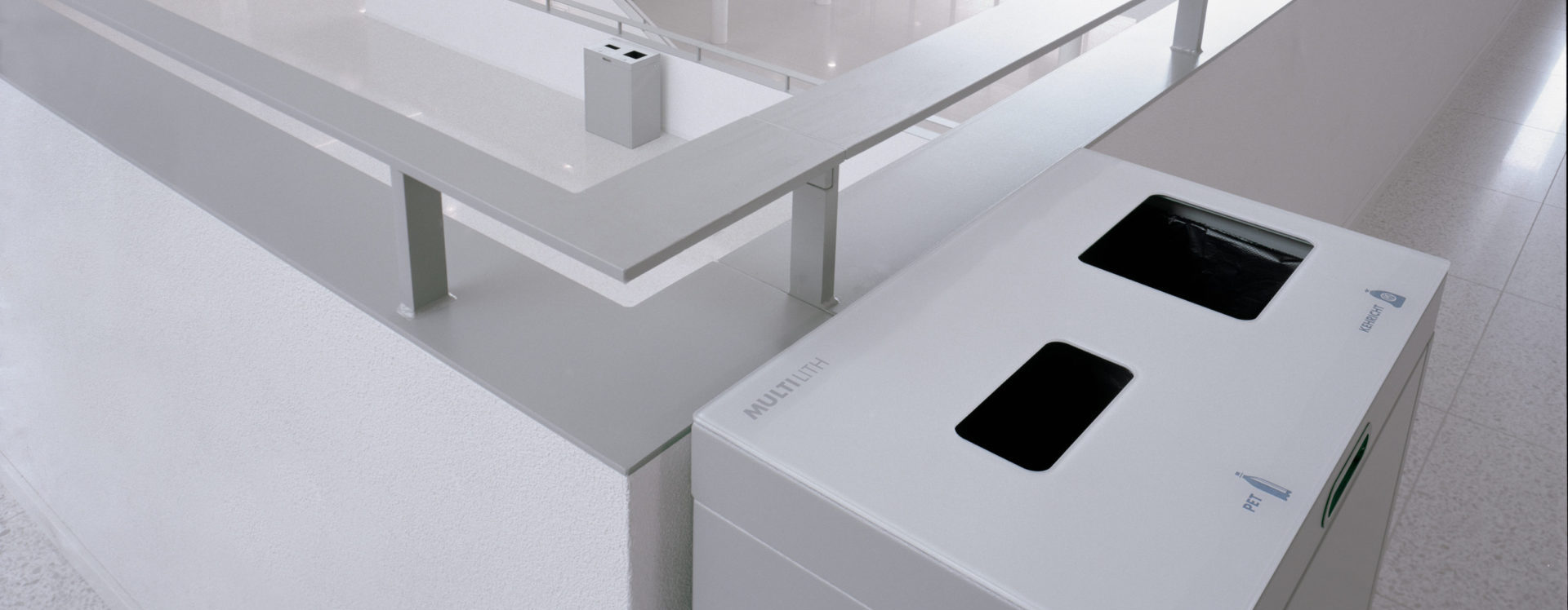 Recyclingsystem, Entsorgungssystem, Schulhaus Horw, Zentrum, Recyclingstation, Abfallbehälter, Müllbehälter